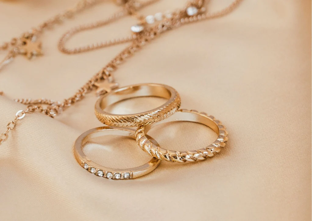 Un guide simple pour choisir le cadeau idéal en matière de bijoux