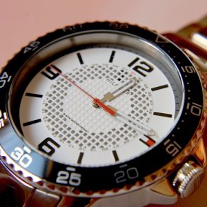 Montre automatique dédiée aux hommes