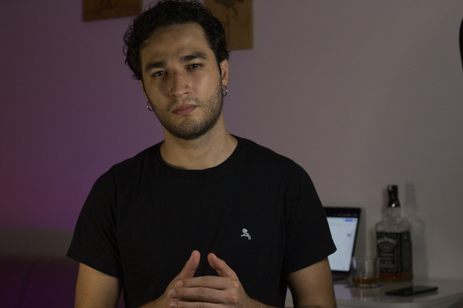 t-shirt ras du cou homme en noir