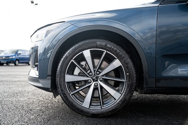 Découvrez les pneus les plus sûrs pour garantir votre protection sur la route