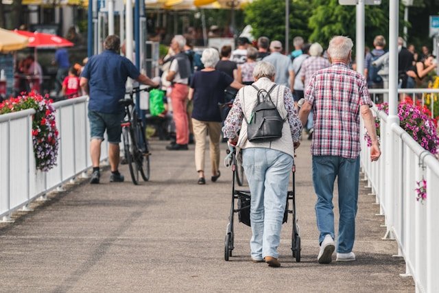 Santé des seniors : prévention des chutes et maintien de l’autonomie